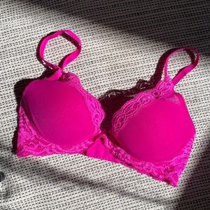 Natori Feathers Hot Pink Bra 32C